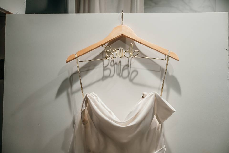 Photo of brides dress Illinois