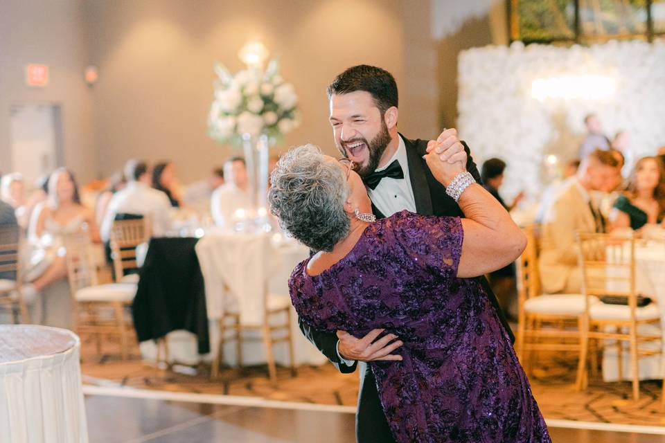 Mother/Son dance