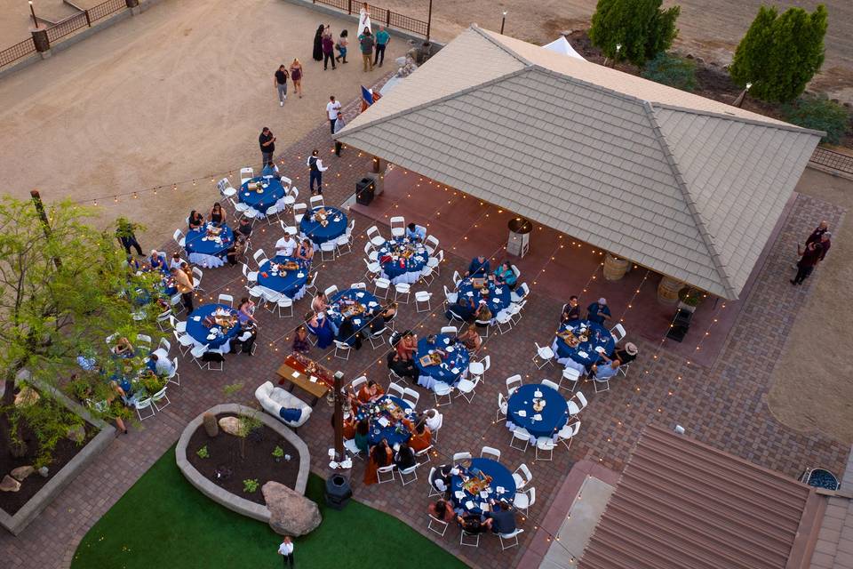 Dining alfresco