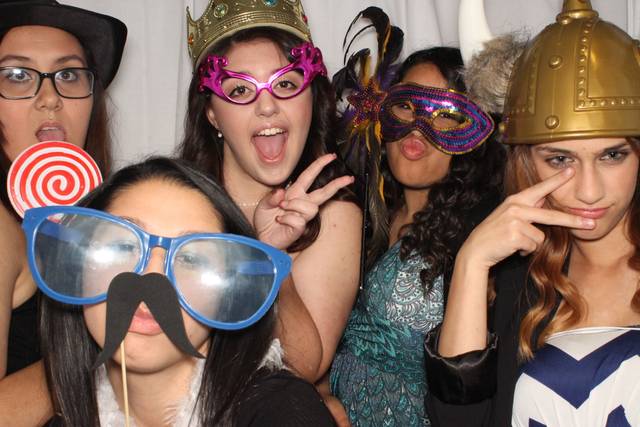Captured Memories Fine Photography, Photo Booth & DJ Services