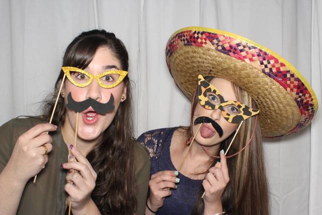 Captured Memories Fine Photography, Photo Booth & DJ Services