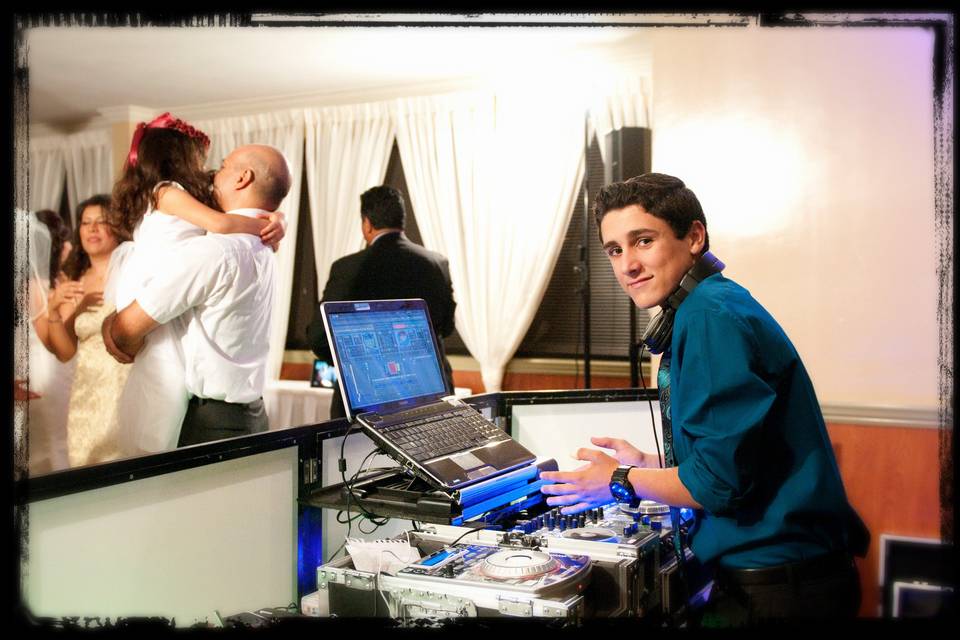 Captured Memories Fine Photography, Photo Booth & DJ Services
