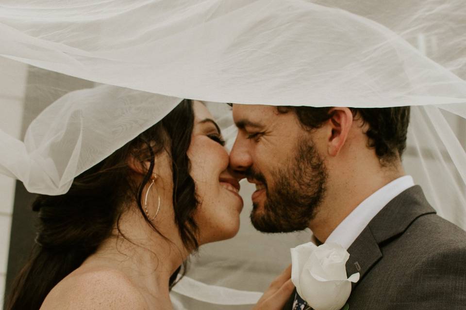 Under the veil portraits