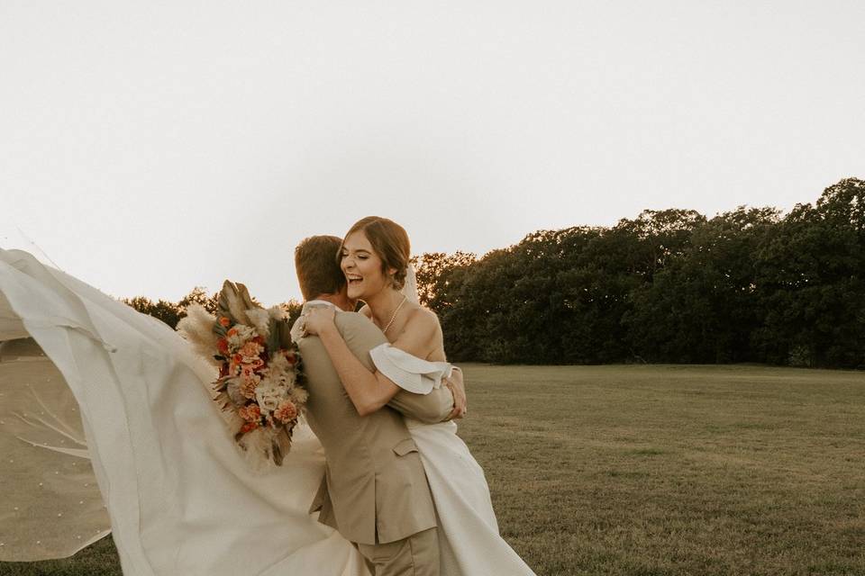 Sunset newlywed portraits