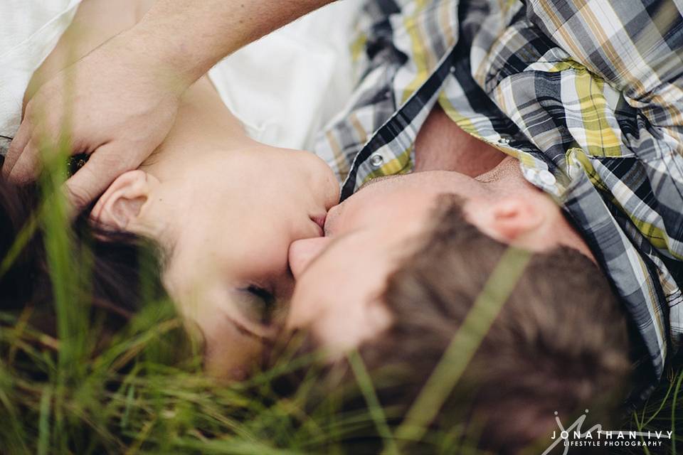 Engagement photos in tall grass
