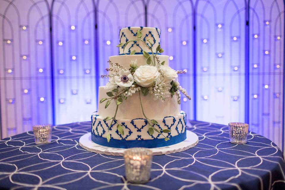 Blue pattern cake