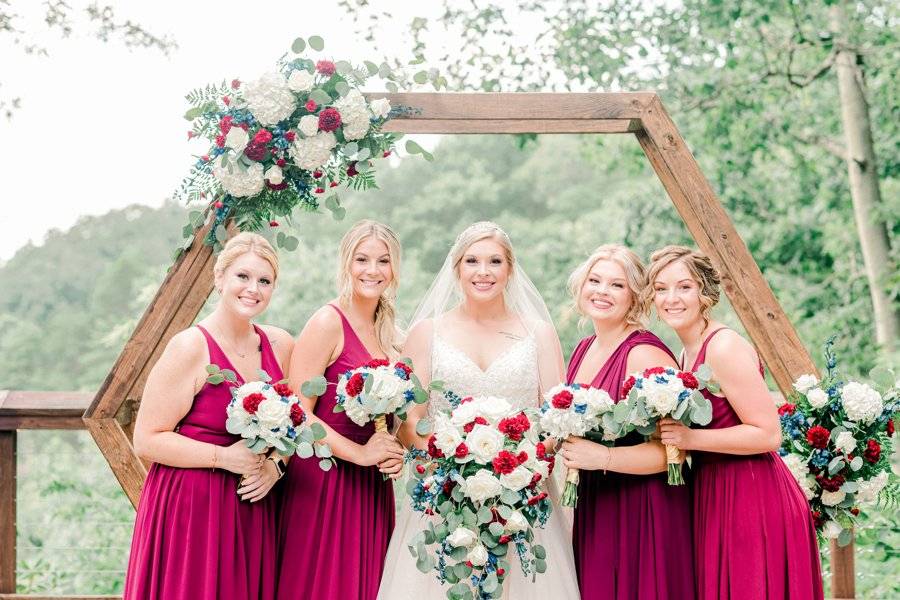 Bridal Party Bouquets & Arch