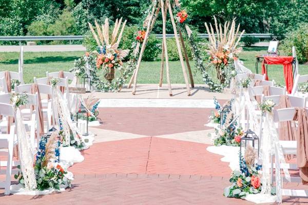 Arch & Aisle Arrangements