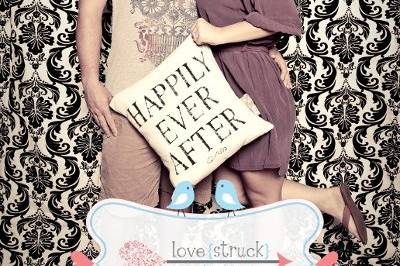 love{struck} | a photo lounge & Vintage Lawn Games
