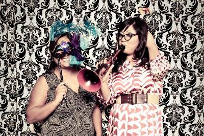 love{struck} | a photo lounge & Vintage Lawn Games