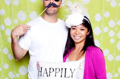 love{struck} | a photo lounge & Vintage Lawn Games