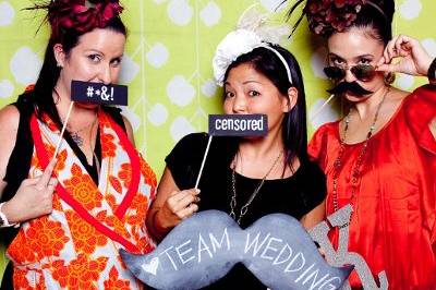 love{struck} | a photo lounge & Vintage Lawn Games