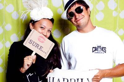 love{struck} | a photo lounge & Vintage Lawn Games