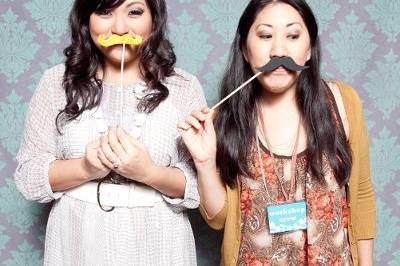 love{struck} | a photo lounge & Vintage Lawn Games