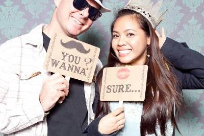love{struck} | a photo lounge & Vintage Lawn Games