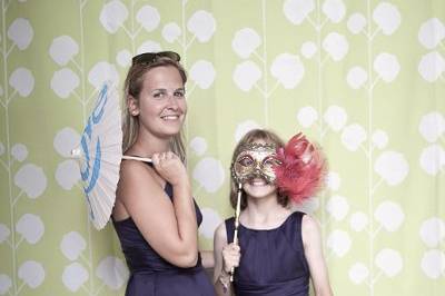 love{struck} | a photo lounge & Vintage Lawn Games
