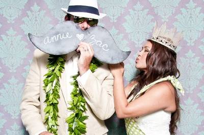 love{struck} | a photo lounge & Vintage Lawn Games