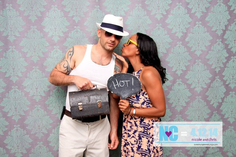 love{struck} | a photo lounge & Vintage Lawn Games