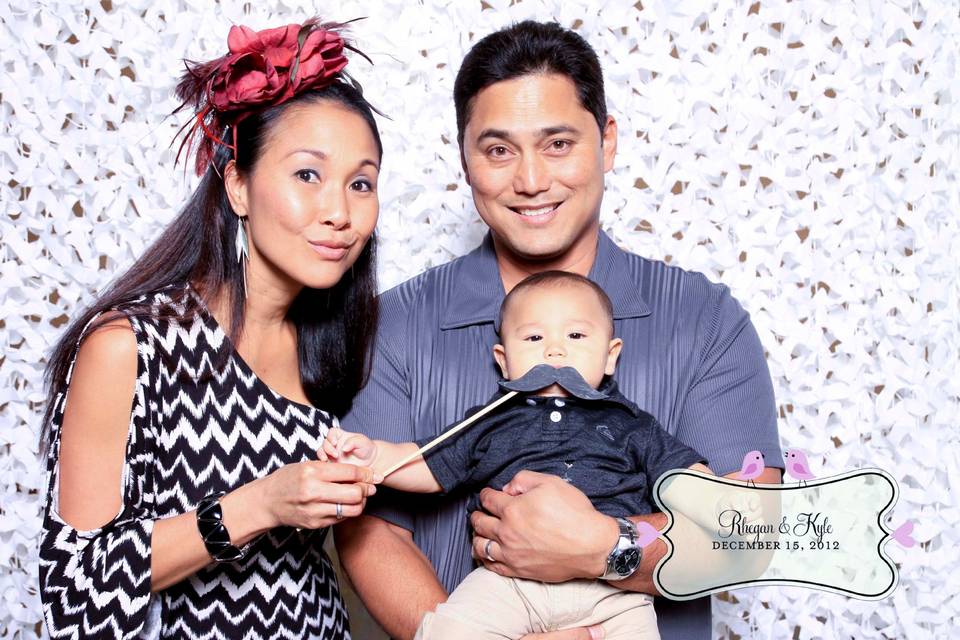 love{struck} | a photo lounge & Vintage Lawn Games
