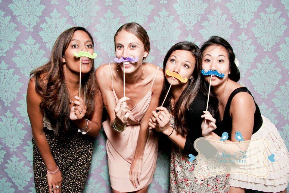 love{struck} | a photo lounge & Vintage Lawn Games