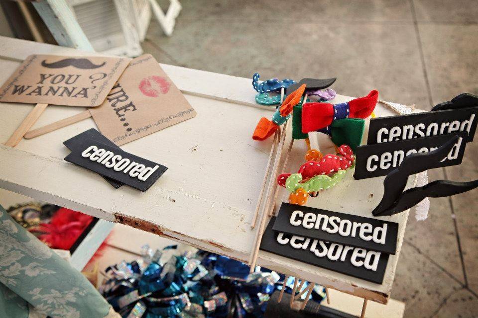 love{struck} | a photo lounge & Vintage Lawn Games
