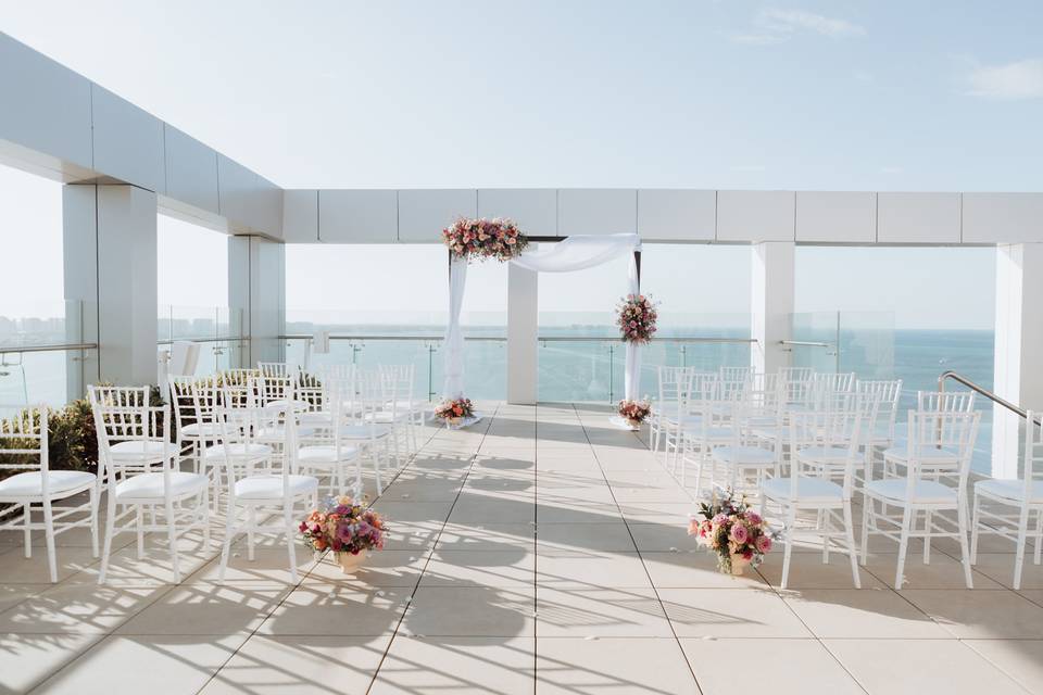 Ceremony Belvue Roof Top