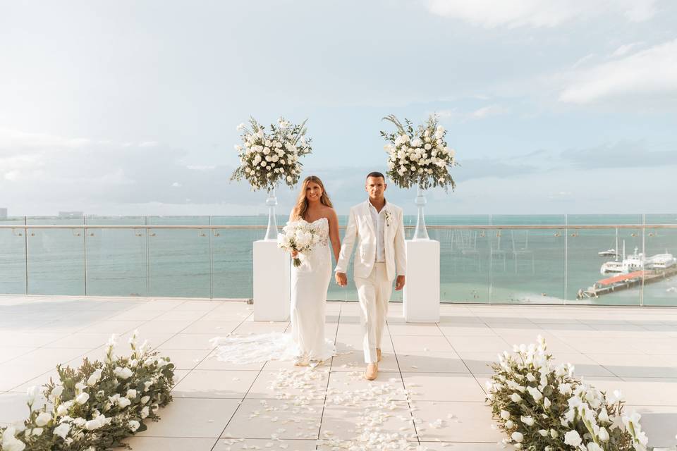 Couple - Amare Roof Top