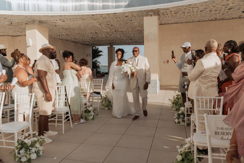 Bride Entrrance-Amare Roof T