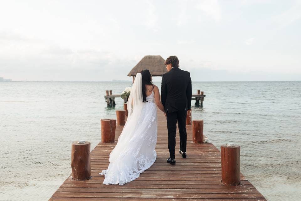 NewlyWed Session at Pier