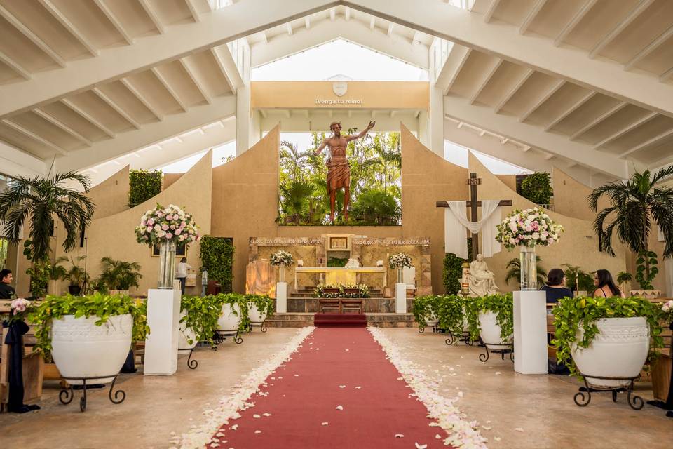Chapel (10 minutes away)