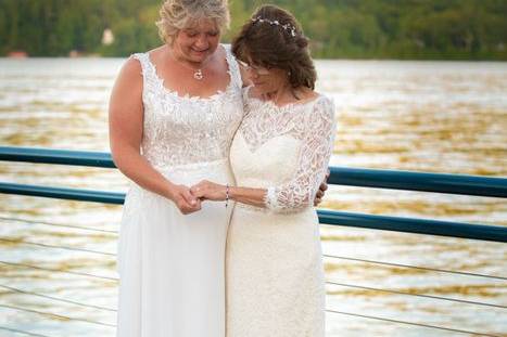 Wedding couple by the lake