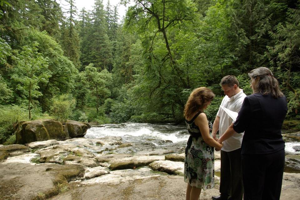 Jonathan and Krystal, who were wed on July 18th, 2012, picked a beautiful day and location at the local Lacamas Creek Park in Camas, WA to share their Wedding Vows with each other!