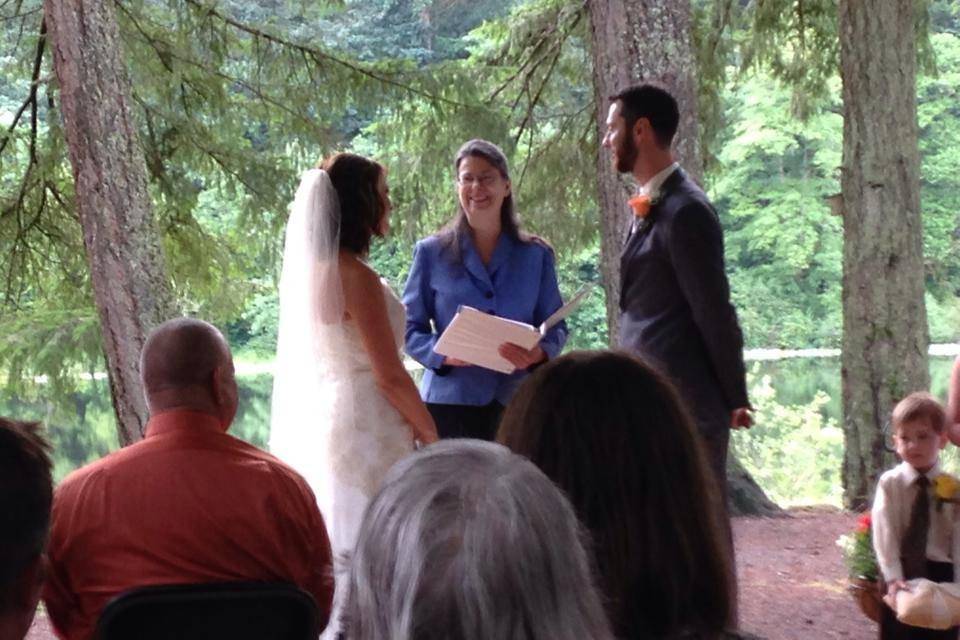 On Friday, June 27th, 2014, at 5:30pm, I was given the hono to officiate the lovely Wedding of Lydia Anderson and Derrick Graham of Vancouver, WA, at the beautiful Fallen Leaf Lake in Camas, WA, surrounded by all of their family and friends!