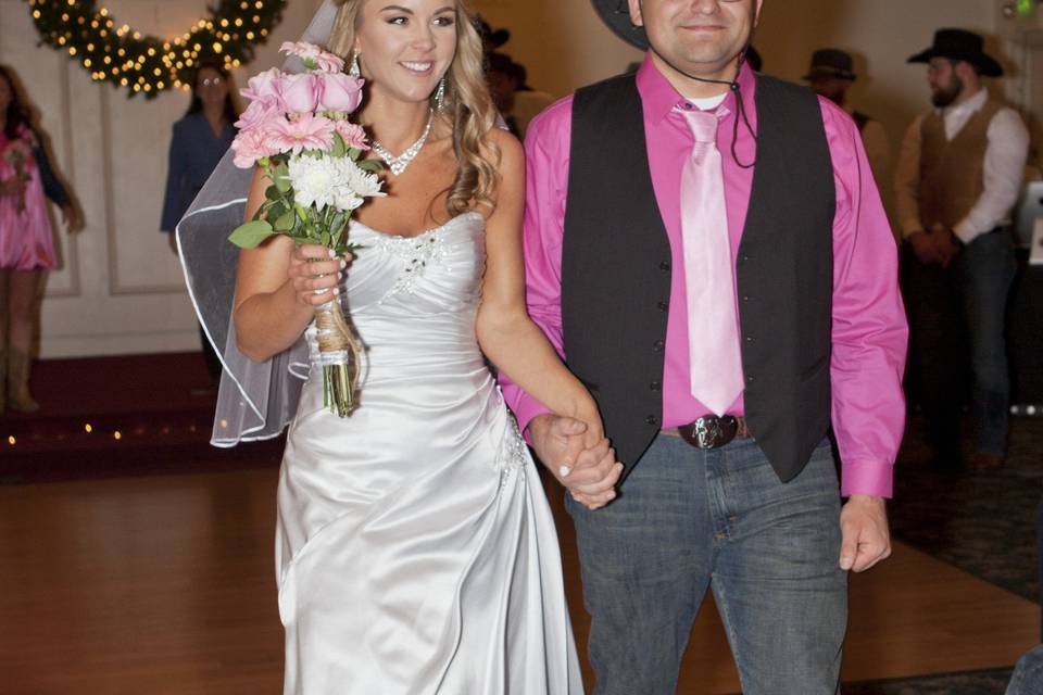 On Sat, Dec 20th, 2014, I was given the honor to officiate the Wedding Celebration of Caroline Hallcraft and Veny Razumovsky of Vancouver, WA at the American Legion Hall on St James Rd in Vancouver, WA who were surrounded by all of their family and friends!