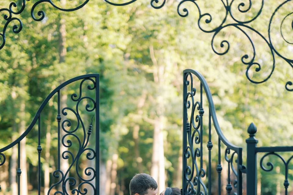 Gate