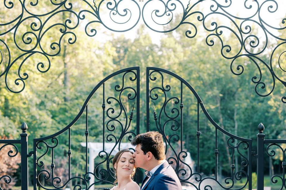 Gate