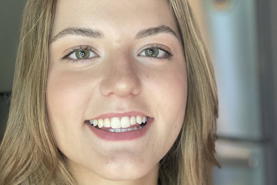 Natural makeup