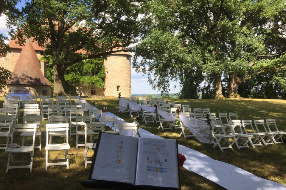 Wedding in a French castle