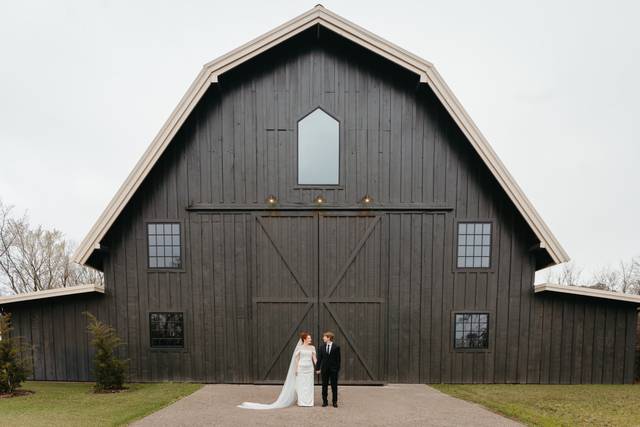 The Stonebreaker Hotel & Barn on Markham Hill