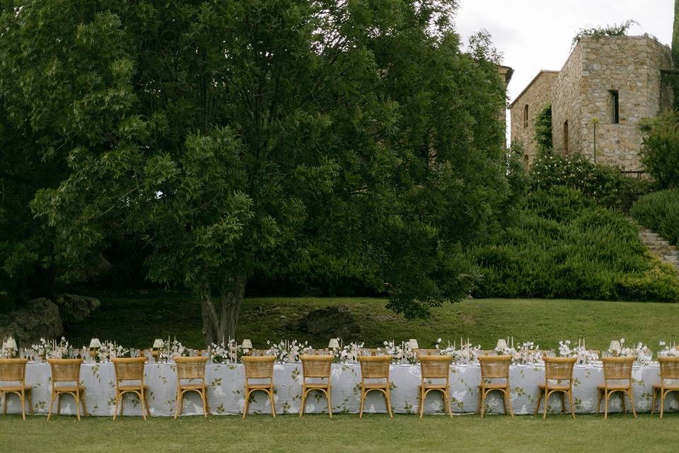 Long table design