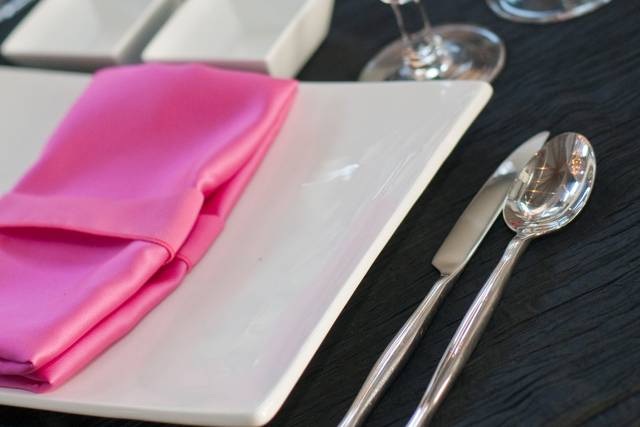 Modern glamour  tables-cape