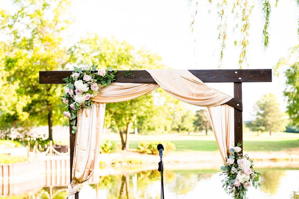 Arbor Decor