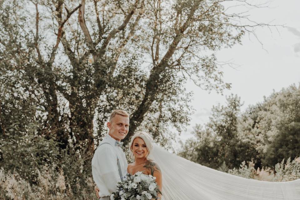 Nontraditional Cascade Bouquet