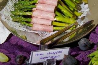 Ham-wrapped asparagus