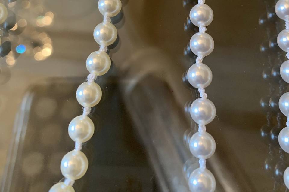 WHITE, IVORY, FRESHWATER PEARL