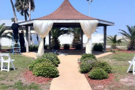 decorated gazebo at NAS Mayport Ocean Breeze Conference Center