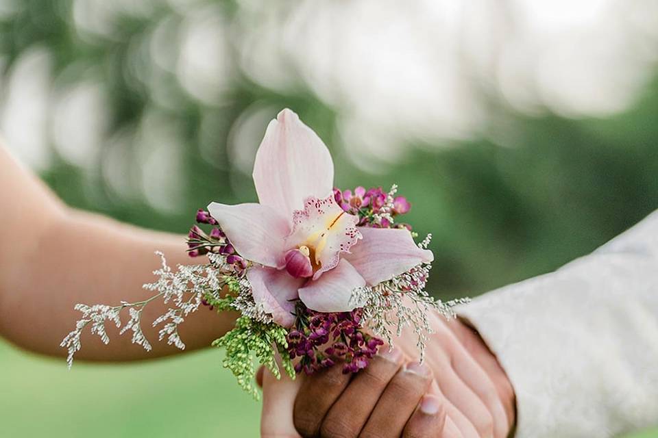 Corsage Details