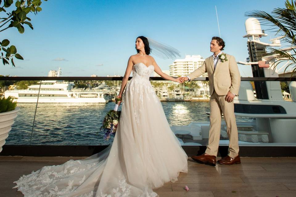 Stunning Intracoastal backdrop