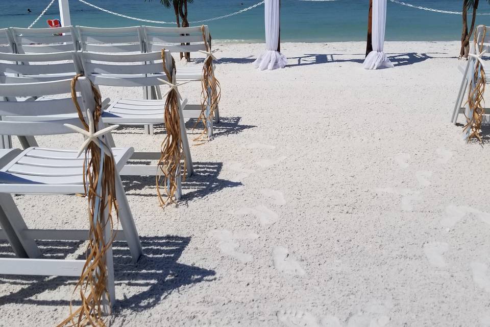 Aisle Decor
