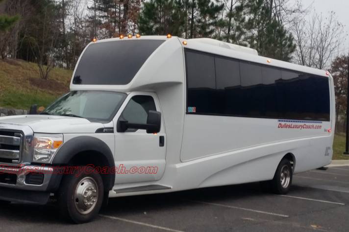 28 passenger mini bus w